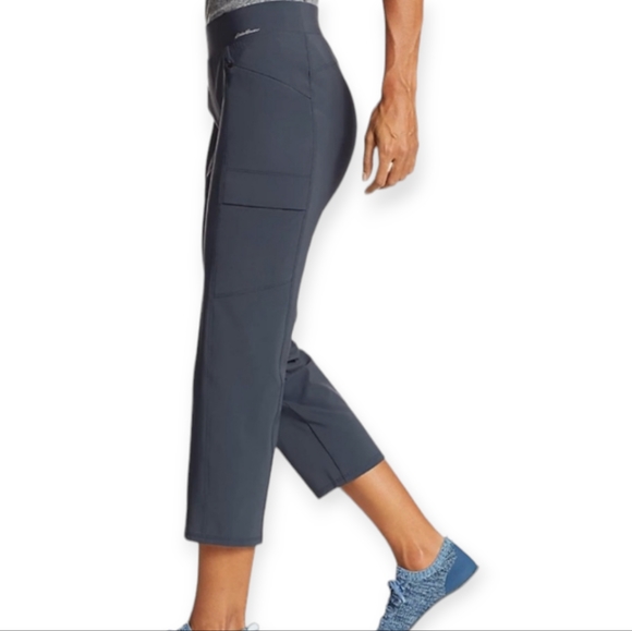 Eddie Bauer Women's Incline Utility Capris - Picture 3 of 11